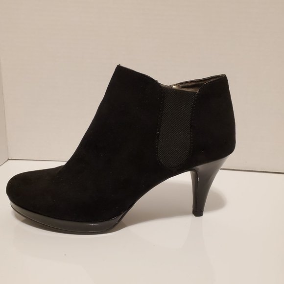 Rhinestone Boot bracelet Boot Jewelry Anklet Chain strap size Med (2 straps) - Picture 3 of 3